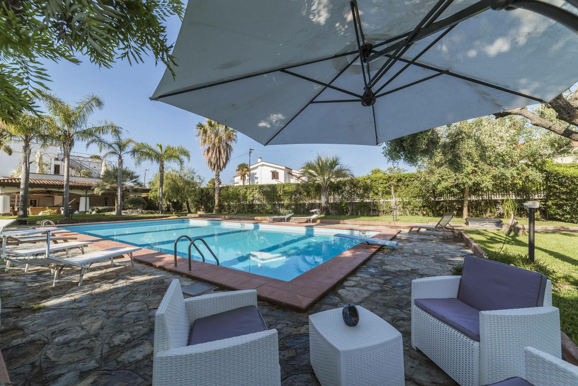 Villa Gio B&B De Charme 몬테코리스 외부 사진